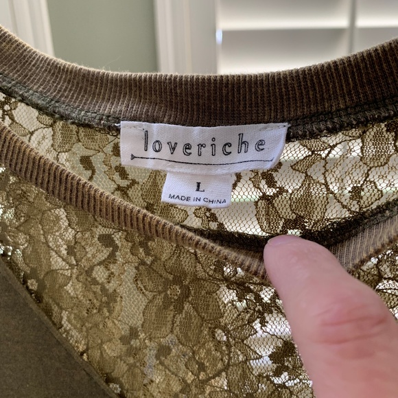 Olive Green Top. GUC - Picture 5 of 5